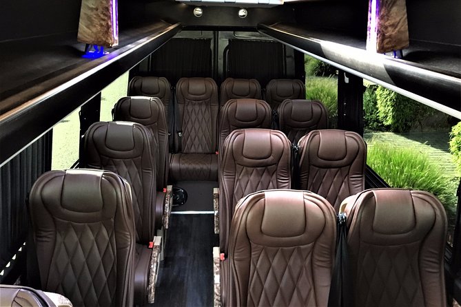 1-15 persons Taxi or Bus Transfer Amsterdam in Amsterdam City - Choosing the right vehicle: from 3 seats to a 23-person bus