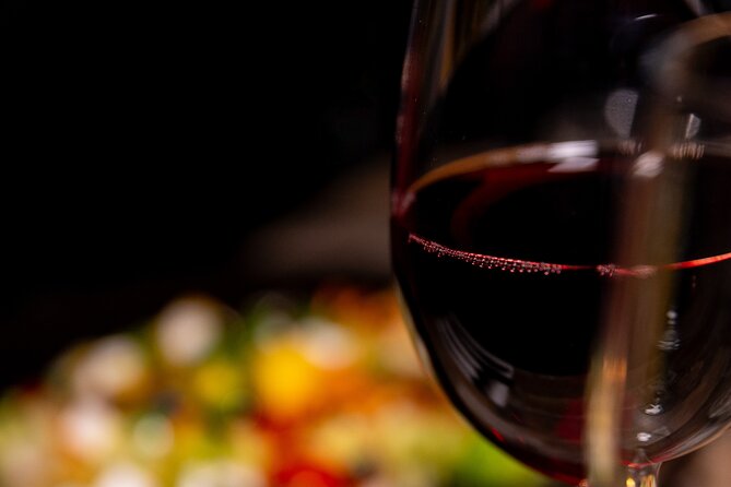 3-course Dinner in the Dark Amsterdam - Comfort tips: cloakroom, candle, and staying warm