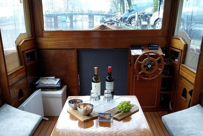 A unique experience! Semi private cruise. Authentic stylish boat! Book Leemstar! - 1 hour 30 minutes: the sweet spot for first-time orientation