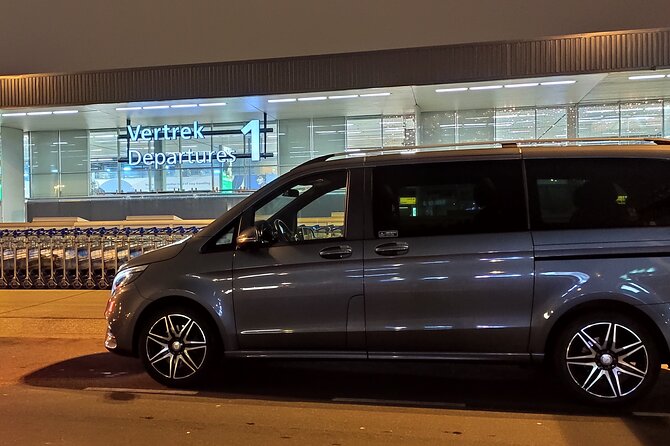 Airport Private Transfer: Schiphol Airport ↔ Amsterdam City - A driver who helps you get oriented on the way in