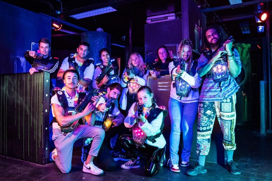 Aloha Amsterdam: Laser Tag Experience - The Instruction Room: UV Jungle-Bunker Briefing and Safety First