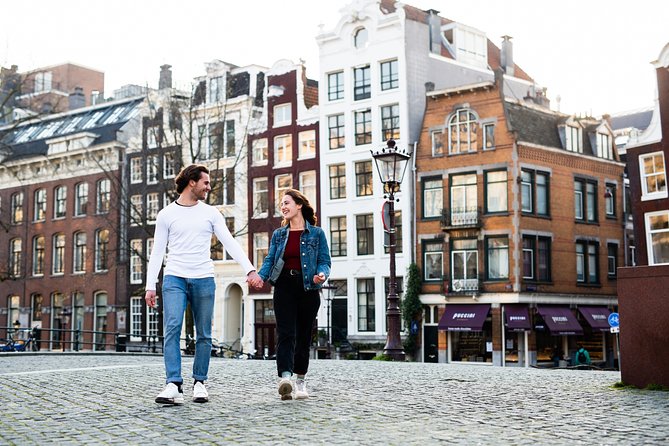 Amstagram Tour & Moco Experience - The Photo Stops: De Wallen Murals, Zeedijk Canals, and Fast Framing