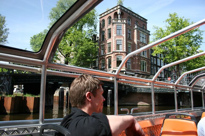 Amsterdam 1h Canal Cruise by Semi-Open Boat with Audio Guide - Audio Guide in 19 Languages: How to Hear the Stories Clearly