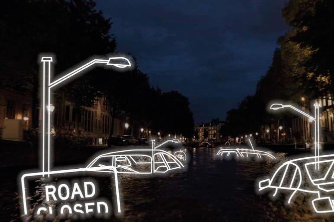 Amsterdam 2-Hour Evening Cruise With Live Guide and Bar - Meet at Singel 359, then get comfortable fast