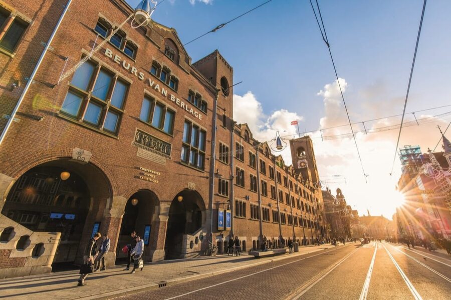 Amsterdam: 3-Hour Private Bike Tour of the City Center - De Wallen by bike: what you should expect from the red light streets