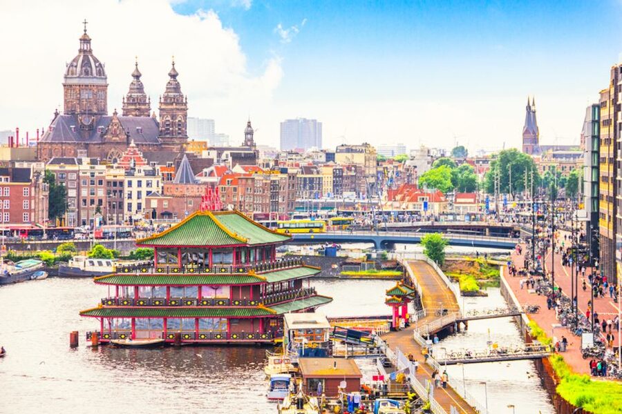 Amsterdam: 3-Hour Private Highlights City Tour by Minivan - IJ River crossing and modern Amsterdam architecture