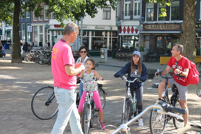 Amsterdam 3 hrs Bike Tour – live guide En/Fr/De/Nl/Sp - Van Gogh Museum zone: a practical sampler before you commit