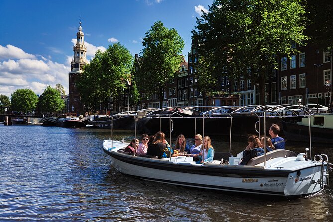 Amsterdam: 60-Minute Guided Private Canal Cruise with Drinks - Price and value: why it can feel fair at $100.38