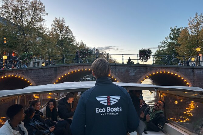 Amsterdam: 90 min Kings Day Boat Party with Unlimited Drinks - Orange dress code and the open-bar party rules (what you should know)