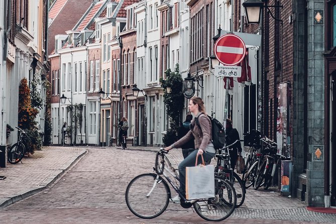 Amsterdam Airport Schiphol & Amsterdam City to Utrecht - Luggage Rules in Utrecht Transfers: Plan Bags Before You Book