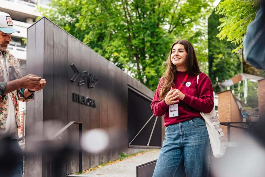 Amsterdam: Anne Frank Walking Tour - Guided in EN/DE/IT/ES - Picking your language: choose carefully because it affects everything