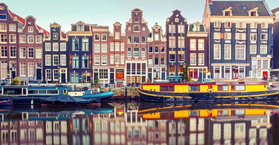 Amsterdam Audioguide - TravelMate app for your smartphone - How the activation code works (and why it’s worth doing right)