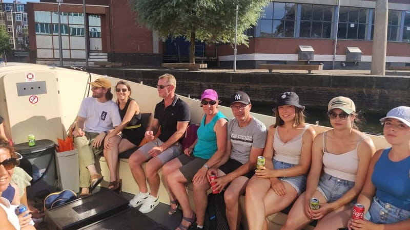 Amsterdam bike tour with a French-speaking guide local! - Bikes, brakes, and family fit: Batavus with hand brakes