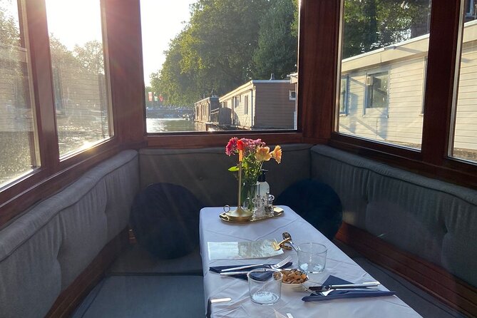Amsterdam Breakfast Cruise on Private Luxury Boat - Breakfast on the canals: why this 2-hour cruise works