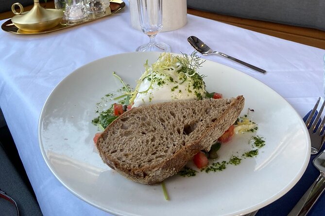 Amsterdam Breakfast Cruise on Private Luxury Boat - Your route: cruising the Amstel and going where you care most