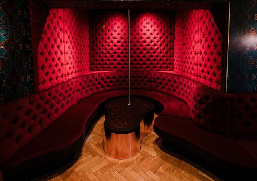Amsterdam: Brothel Tour with Former Sex Worker - Timing, duration, and how to fit it into your Amsterdam day