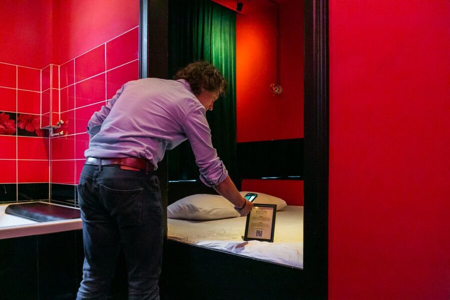 Amsterdam: Brothel Tour with Former Sex Worker - Meet the guide, and expect frank answers