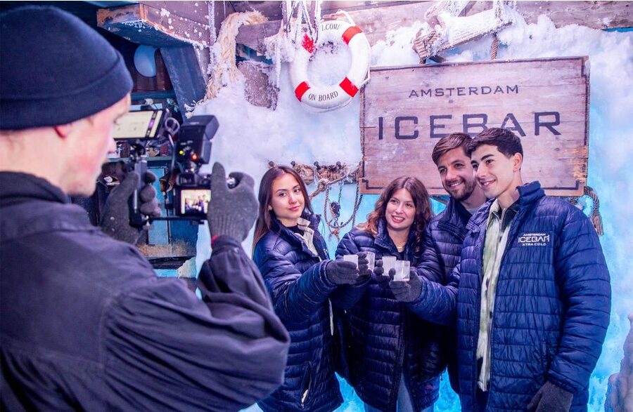 Amsterdam: Canal Cruise and Entrance to Xtracold Icebar - Price and value check: when this ticket is a no-brainer