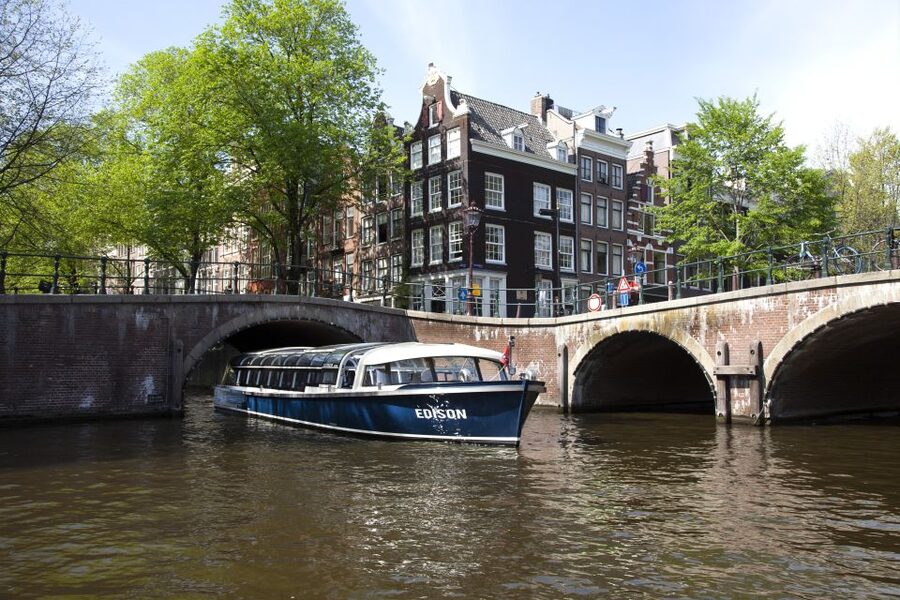 Amsterdam Canal Cruise and Maritime Museum Combined Ticket - National Maritime Museum visit: your own pace inside Scheepvaartmuseum