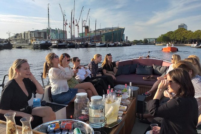 Amsterdam canal cruise in open boat – Guided tour - The canal trio: Prinsengracht, Herengracht, Keizersgracht