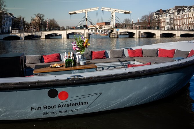 Amsterdam Canal Cruise with Dutch Pancakes and Drinks - Key Highlights You Should Know Before You Board
