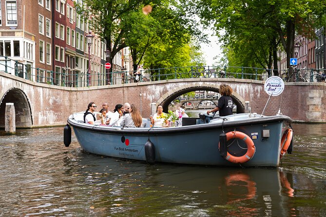 Amsterdam Canal Cruise with Dutch Pancakes and Drinks - Why This 60 Minute Canal Cruise Feels Like a Best-Of Amsterdam Shortcut