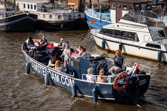 Amsterdam Canal Cruise with Live guide & Two drinks - Central St. - Key things to know before you board