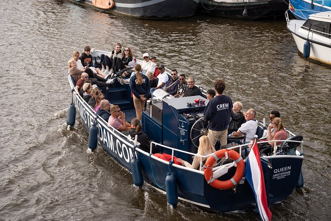 Amsterdam Canal Cruise with Live guide & Two drinks - Central St. - Price and value: does $32.67 for an hour make sense?