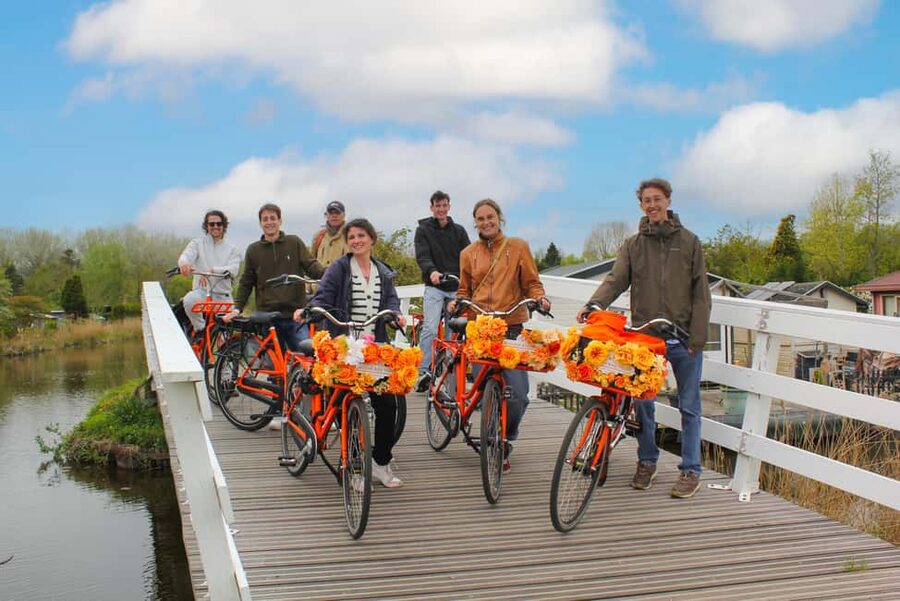 Amsterdam: Cheese, Windmill & Countryside Bike Tour - Leaving Central Amsterdam for Polder Calm