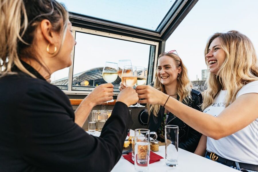 Amsterdam: Cheese & Wine Cruise Tasting Experience - The Captain and Host: Stories, Humor, and Keeping It Moving