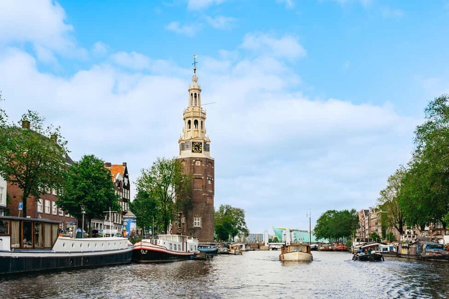 Amsterdam: City Canal Cruise and Rijksmuseum - Audio on the boat versus inside the museum