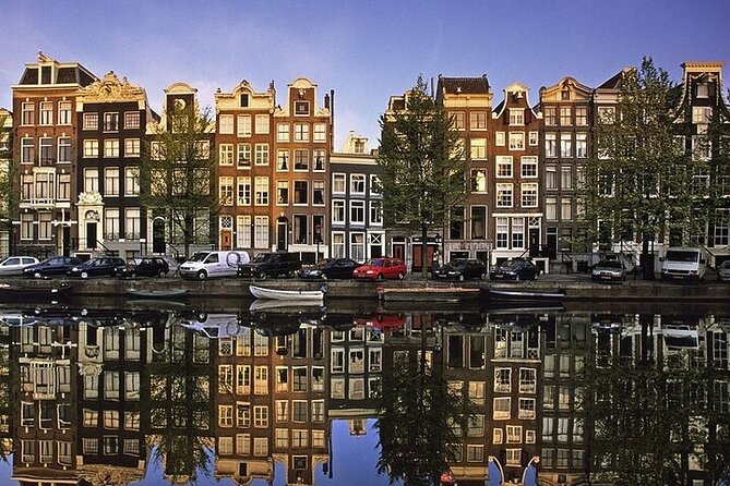 Amsterdam City Center, Red Light District and Coffee Shops Tour - Nieuwe Kerk for royal ceremonies, not just an old church