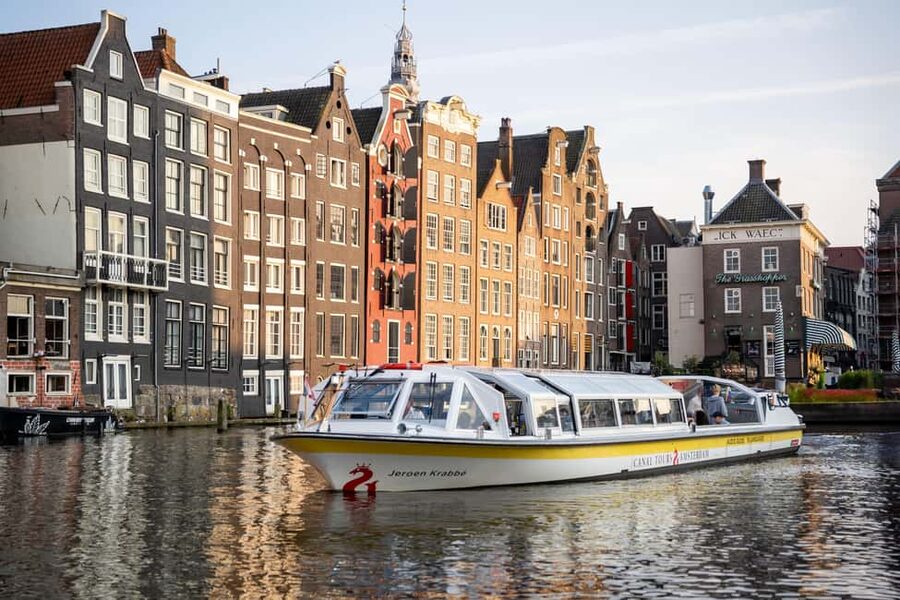 Amsterdam: City Centre Canal Cruise & Free Flower Cocktail - A $19 Canal Cruise That Hits the Highlights (Plus a Flower Cocktail)