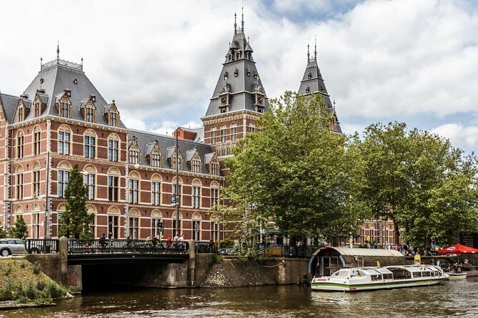 Amsterdam City Highlights and Hidden Gems - Private & Custom Tour - Stop 3: A calmer neighborhood for cafés, corner life, and small galleries