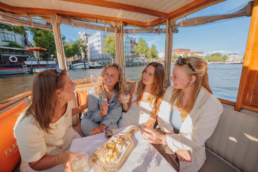 Amsterdam: Classic Boat Cruise with Optional Cheese & Wine - Why the guides turn sightseeing into something you can use later