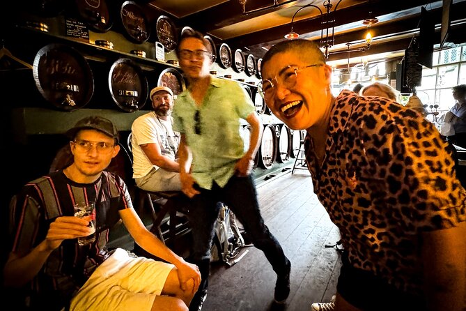 Amsterdam Craft Beer Tour - Discover the Tastiest Dutch Brews! - Walking Toward Brouwerij de Prael: A Red Light District Pass Without Turning It Into a Show