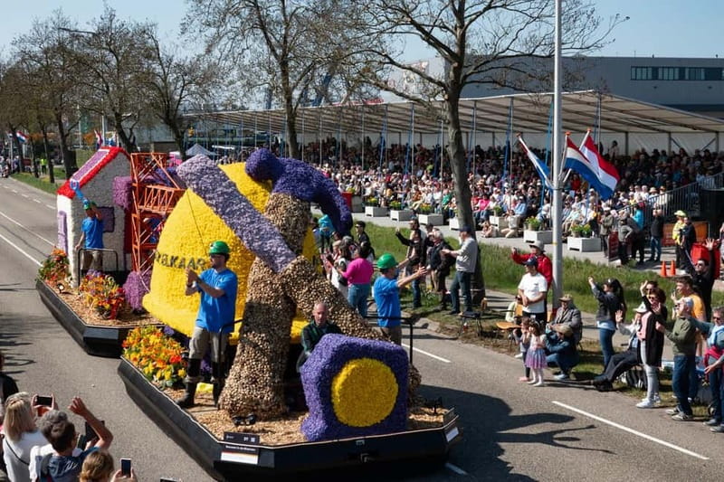 Amsterdam: Day Trip to Flower Parade & Keukenhof on April 18 - Reviews snapshot: what the rating tells you