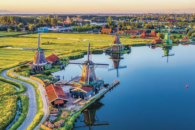 Amsterdam: Day Trip to Keukenhof & Zaanse Schans Windmills - Who this day trip suits best