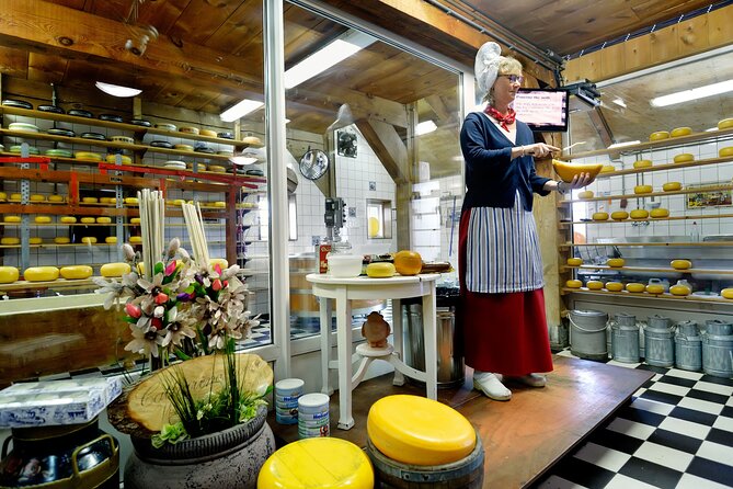 Amsterdam: Day Trip to Keukenhof & Zaanse Schans Windmills - Practical tips that keep the day smooth
