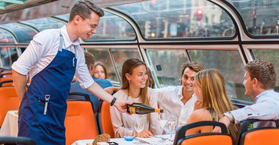 Amsterdam: Dinner Cruise with 4-Course Menu - Key Things That Make This Cruise Worth It