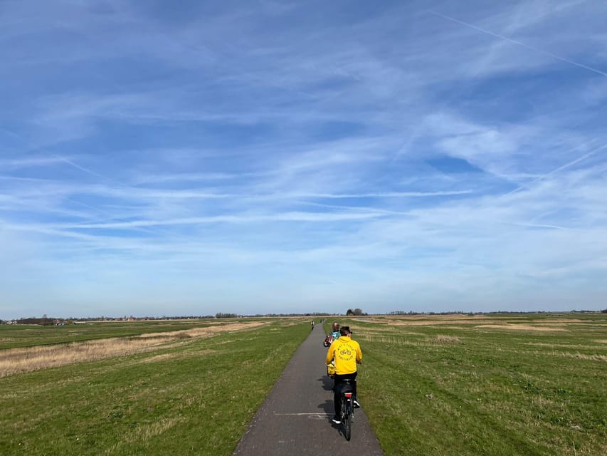 Amsterdam: Dutch Countryside E-Bike with Cheese & Clogs - The Admiral windmill stop: rare close-up time on a real working mill