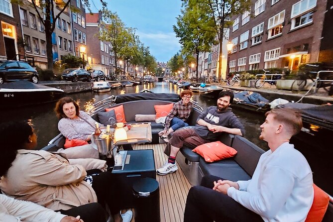 Amsterdam Evening Cruise in Small Group - Why the small-group evening cruise feels different from the big-boat tours