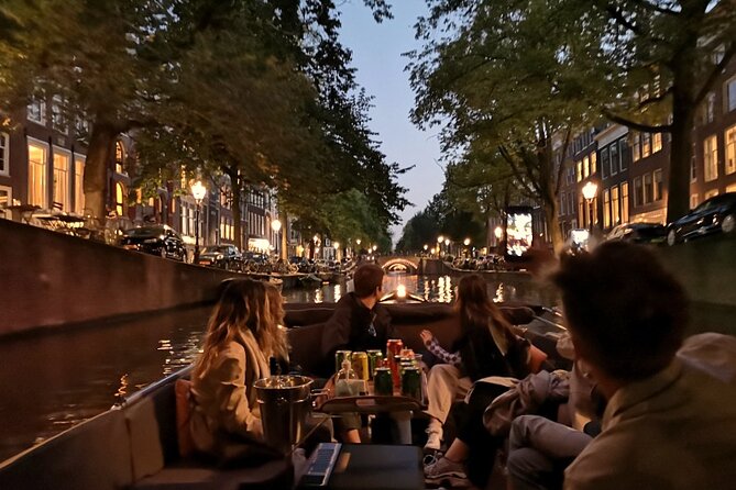 Amsterdam Evening Cruise in Small Group - The Skinny Bridge, houseboats, and a somber house story