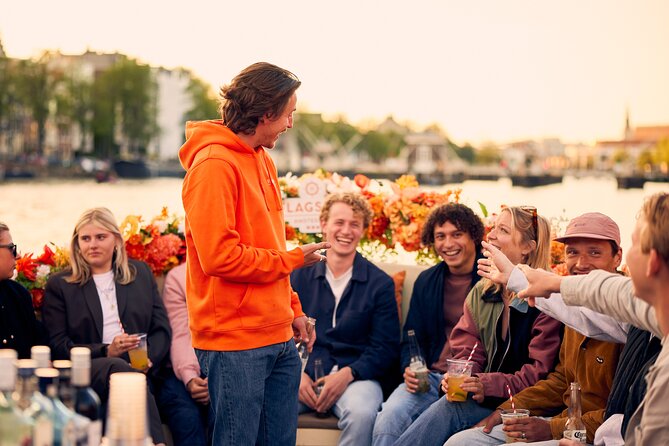 Amsterdam: Exclusive Tulip Tour Canal Cruise - Oosterdok to houseboat alley: the route that gives you variety fast