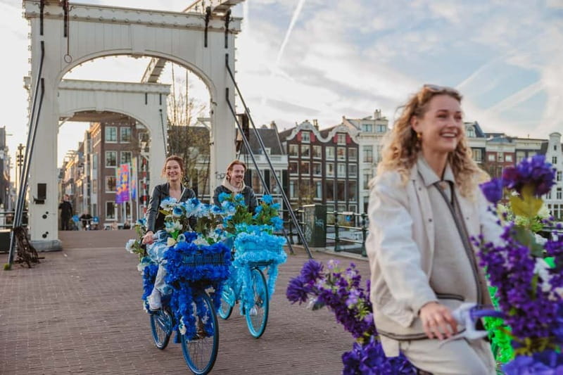 Amsterdam: Explore Canals, Guided Tour on Flower Bikes - The 1.5-hour loop: a stop-by-stop sense of what you will see