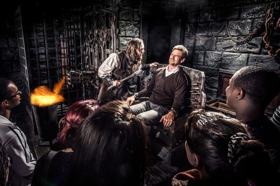 Amsterdam Explorer Pass: Save up to 50% on 3-7 Attractions - Food, Drinks, and Satisfying Breaks: House of Bols and Craft Moments