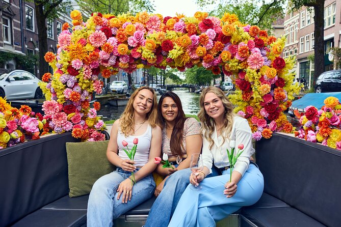 Amsterdam Flower Boat Canal Cruise with Local Guide - What Makes the Flower Theme More Than Just Decoration