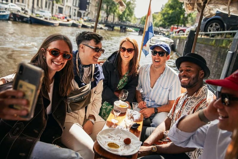 Amsterdam: Food and Canal Tour - The meeting point and how the walk portion actually feels