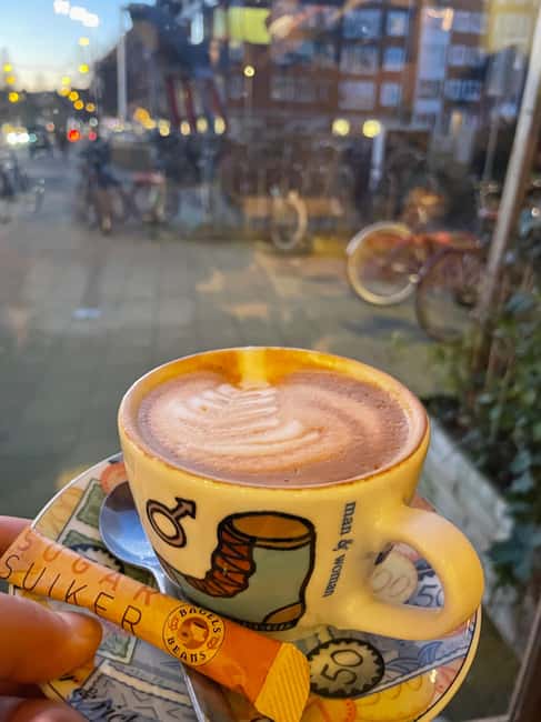 Amsterdam: Food Walking Tour - Ending at Dam Square, with stories you can spot later