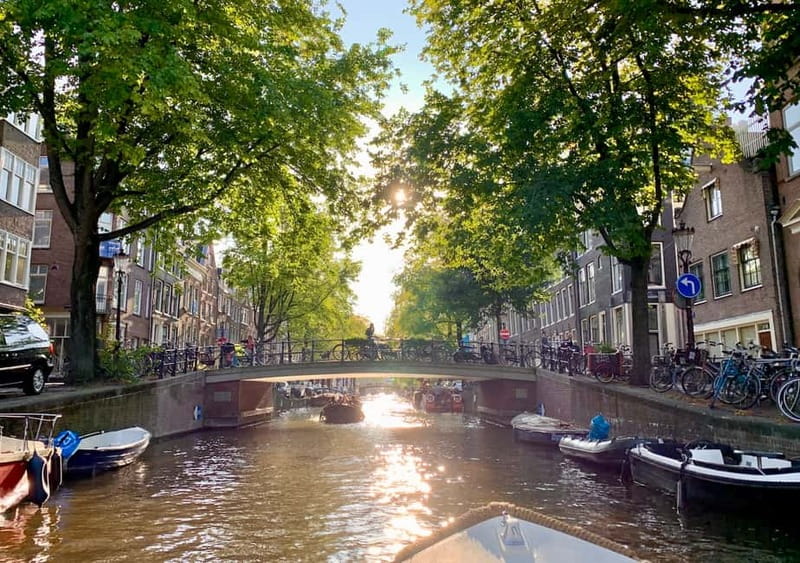 Amsterdam: German Canal Cruise with Unlimited Drinks Option - How This 1-Hour Canal Cruise Fits Amsterdam Perfectly